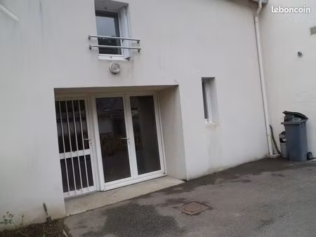 loue maison de bourg