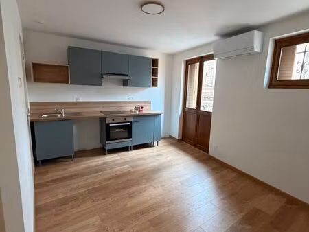 brignais centre studio toutes charges comprises (eau+elec)