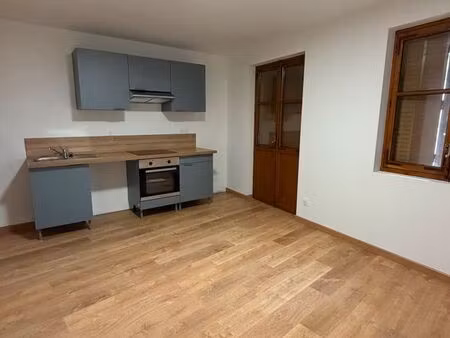 duplex t2 de 29 m² toutes charges comprises (eau+elec)