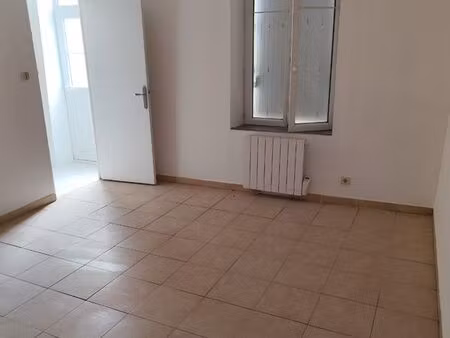 appartement dans maison à fresnes