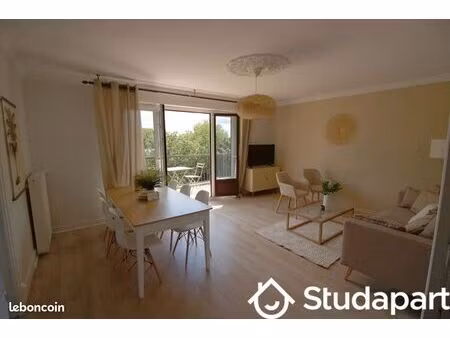 chambre 1 pièce 13 m²