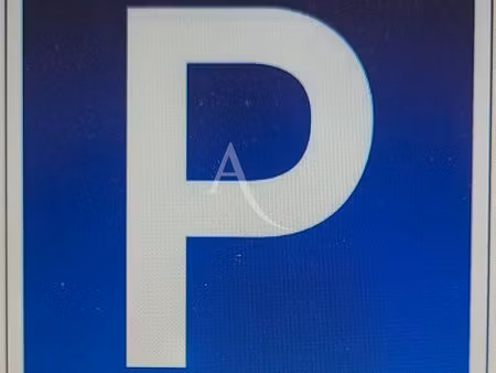 parking/box 10 m² chartres