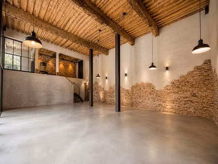 local commercial / ou habitation de 118 m² à aménager secteur capitole - place salengro