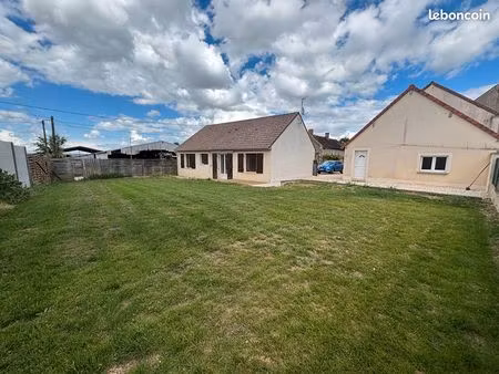 pavillon 4 pièces 82 m²
