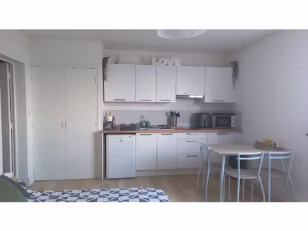 31270 cugnaux: appartement t1 à louer meublé