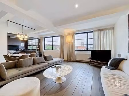 appartement / loft d’exception en duplex – quartier molière