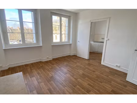 location appartement  42 m² t-2 à argentan  460 €