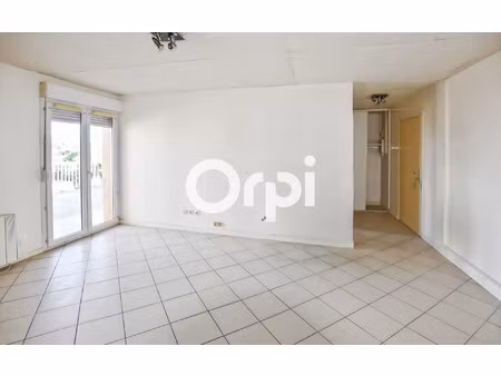 location appartement  m² t-1 à brindas  595 €