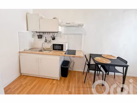 location appartement  m² t-1 à orange  425 €