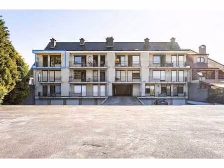 appartement spc.de 2 chambres avec garage dans une rue calme