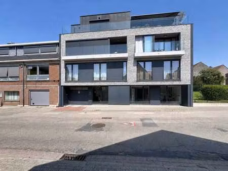 superbe appartement peb a 2 chambres avec jardin