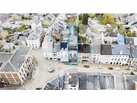 immense bâtiment à l'énorme potentiel au coeur des ardennes