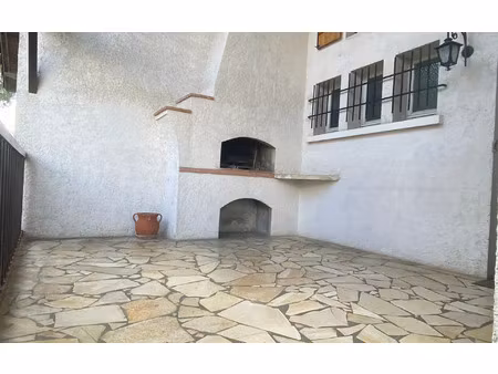 location maison  97 m² t-5 à aire-sur-l'adour  750 €