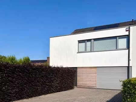 spacieuse maison familiale jumelée moderne à kobbegem