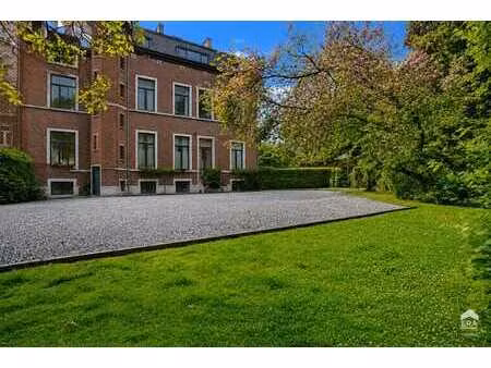 duplex coup de coeur au centre de genappe + 2 parkings