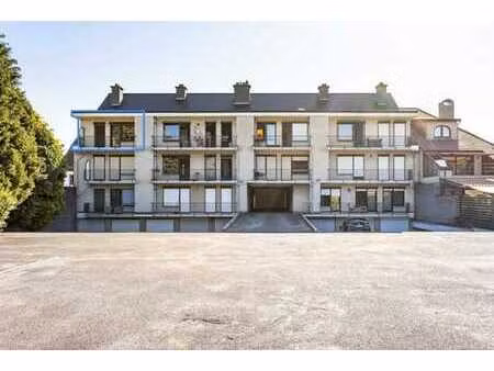 appartement spc.de 2 chambres avec garage dans une rue calme