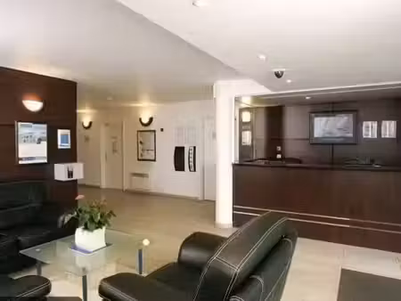 vente locaux professionnels 2 pièces 37.89 m² à le port-marly (78560)  131 141 €
