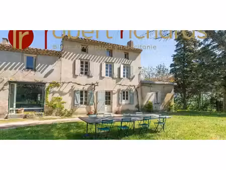 propriété avec piscine et jardin preixan (11)