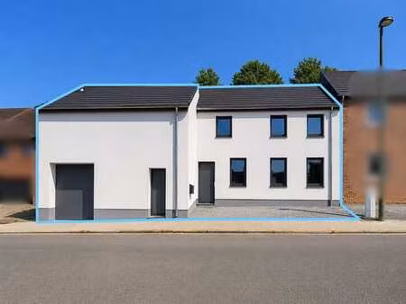 maison  250m²  4 chambres  peb c  électricité conforme