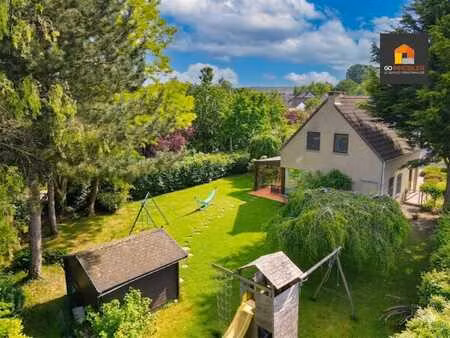4 sapins - belle maison 4 chambres avec spacieux jardin !