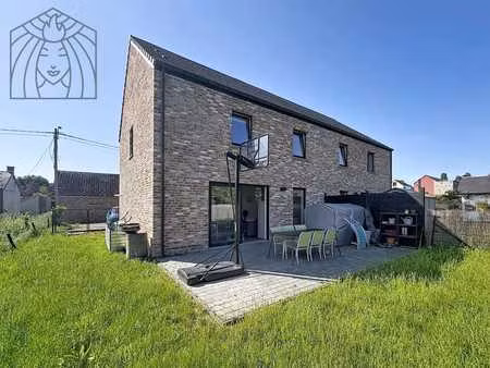 maison 3 chambres peb a+ à faulx-les-tombes