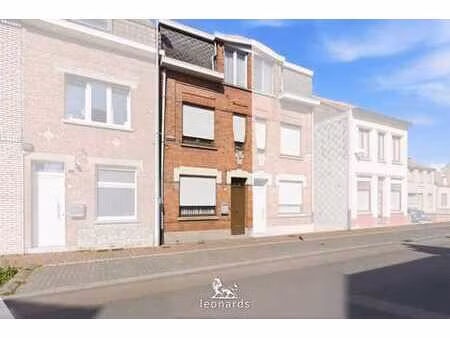 maison familiale avec jardin idéalement située à comines