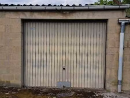 2 garages à vendre séparement dans un complexe de garages