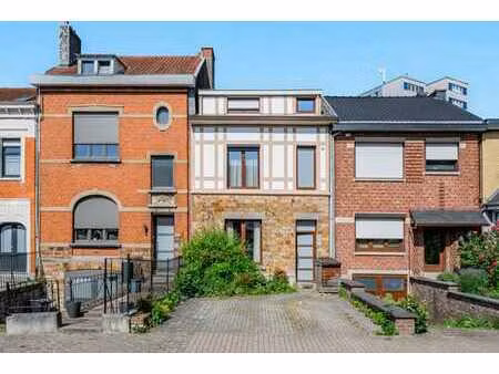 verviers (quartier des hougnes) : maison de caractère