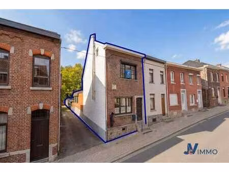 charmante maison 2 chambres avec garage et véranda