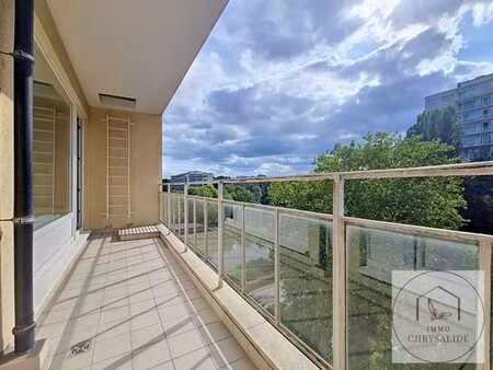 appart 2ch avec terrasse