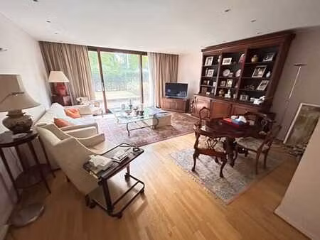 magnifique appartement de standing- 2ch + terr + 2 caves
