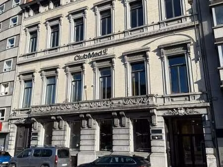 local commercial/bureau 70m2 - arrêt tram