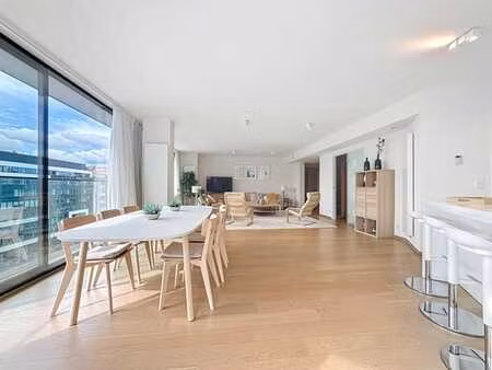 avenue louise — appartement 3ch + espace extérieur + parking