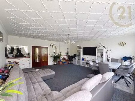 appartement avec 3 chambres  garage et terrasse