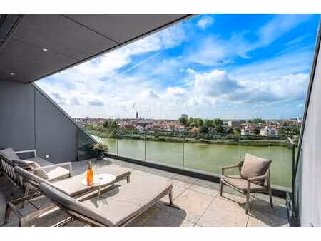 appartement de prestige avec vue frontale sur le zegemeer