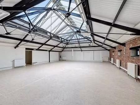 proche du sablon - grand espace: 2 bureaux à louer avec terr