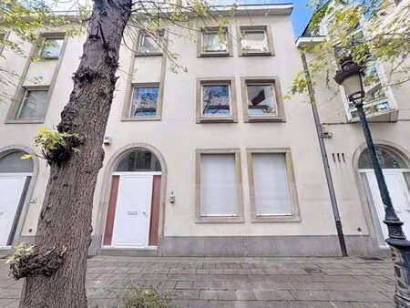 sablon: maison 3ch avec espace extérieur + parking