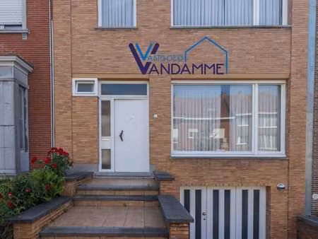 te moderiseren woning met tuin garage en 3 slaapkamers (m...