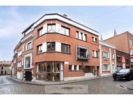 unieke stadswoning met twee vergunde appartementen