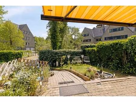 appartement dans un environnement verdoyant + près de la mer
