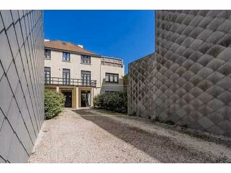 charmant appartement meublé avec jardin et 2 chambres à bred