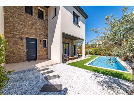maison contemporaine à vendre à castelnau-le-lez