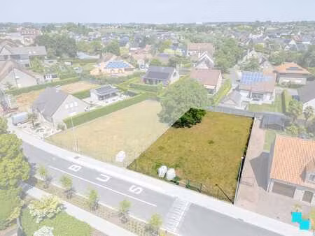 aantrekkelijk gelegen bouwgrond te kachtem van 665m² voor...