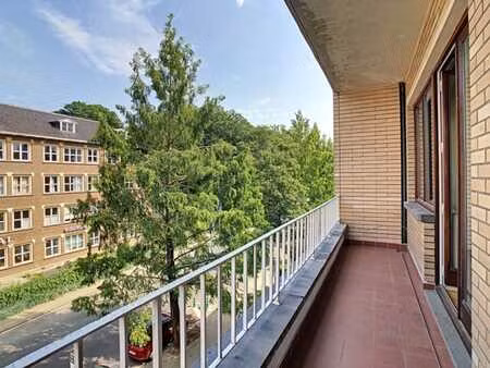 immo regard - une porte qui s'ouvre - 02 653 09 40