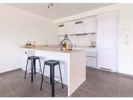 appartement 2ch - disponible au 01/07 - 950 +80 €