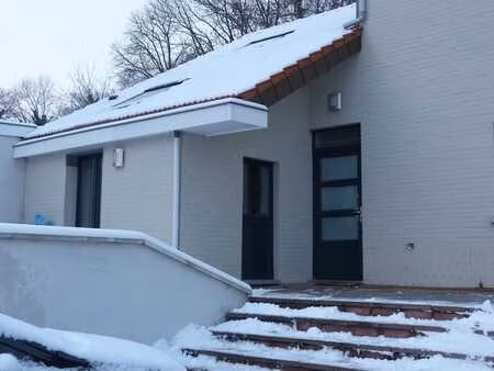 maison à louer au calme