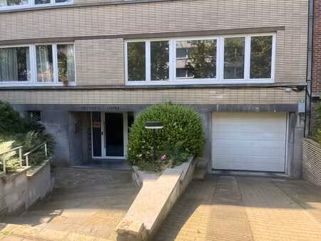 spacieux appartement 2 chambres de 110m2 à forest