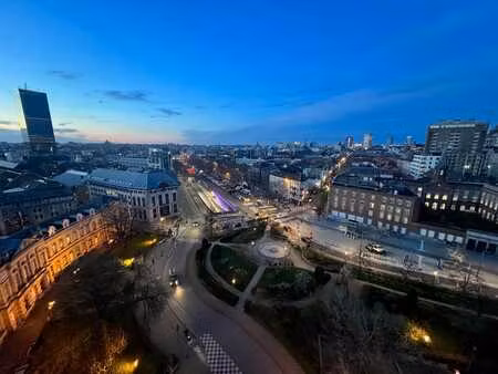 magnifique penthouse meublé avec vue sur tout bruxelles.