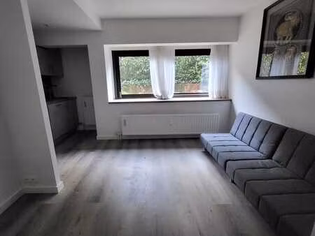uccle - bel appartement meublé 1 chambre avec parking
