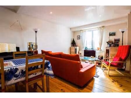 mérode- bel appartement meuble une chambre